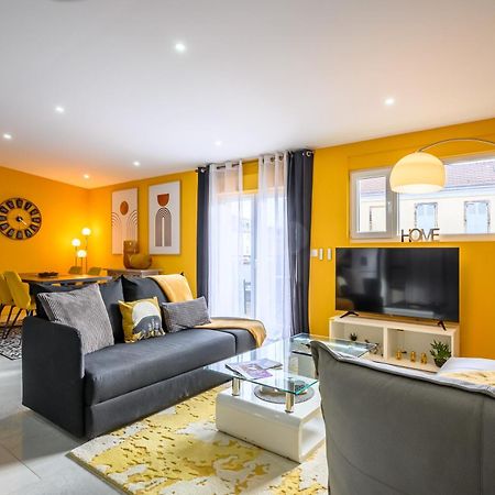 Ferienwohnung Le Charles Montbéliard Exterior foto